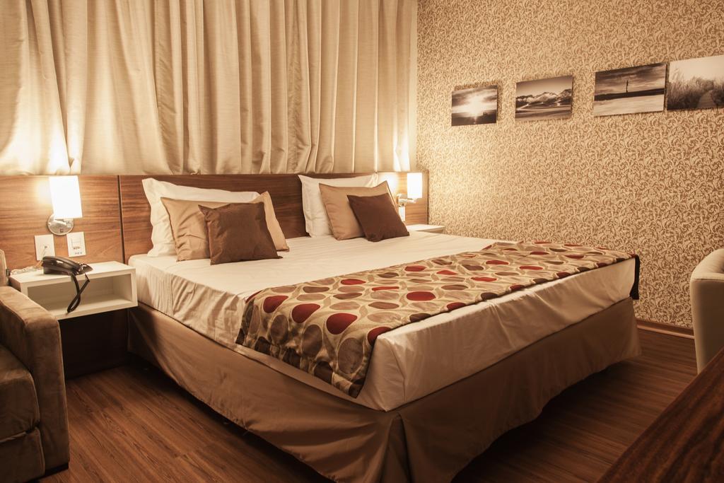 Class Hotel Pouso Alegre Exterior foto